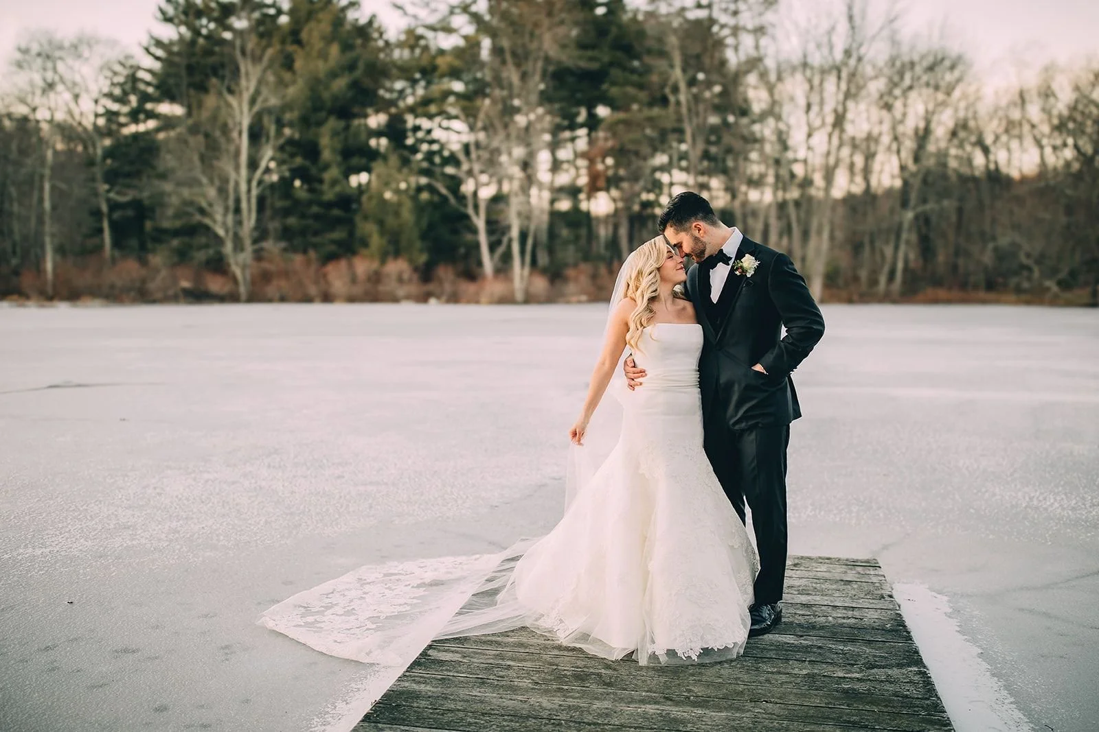 Cedar Lakes Estate Wedding | Hudson Valley Winter Real Wedding