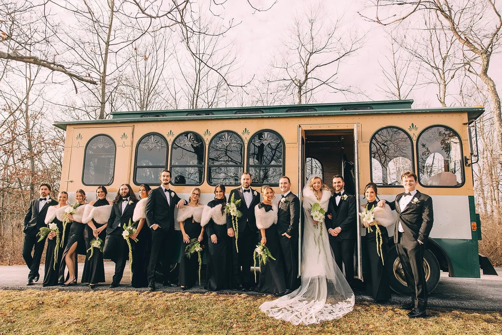 cedar-lakes-estate-wedding-bridal-party-trolley-portrait.jpg.jpg