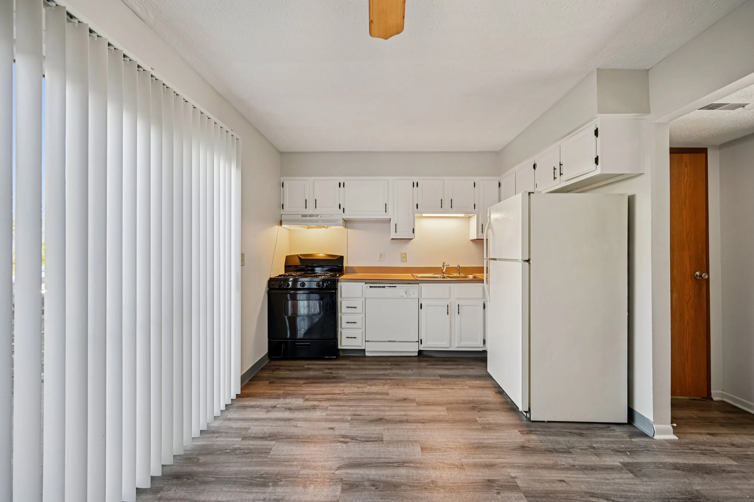 11-print-Hardy Pkwy-S1811-009.jpg