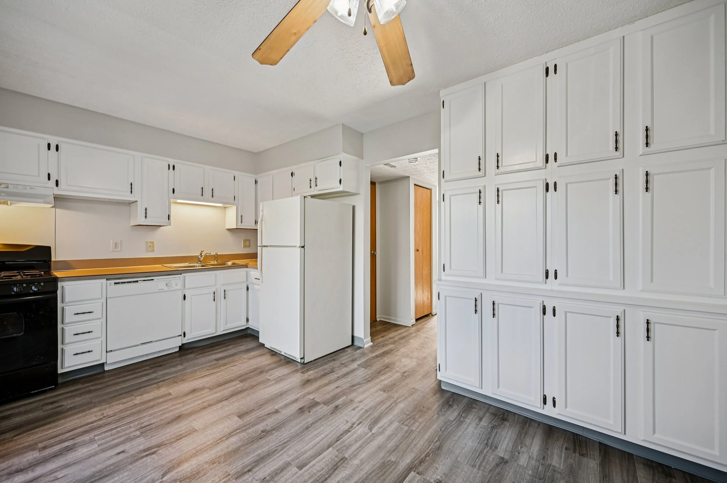 14-print-Hardy Pkwy-S1811-012.jpg