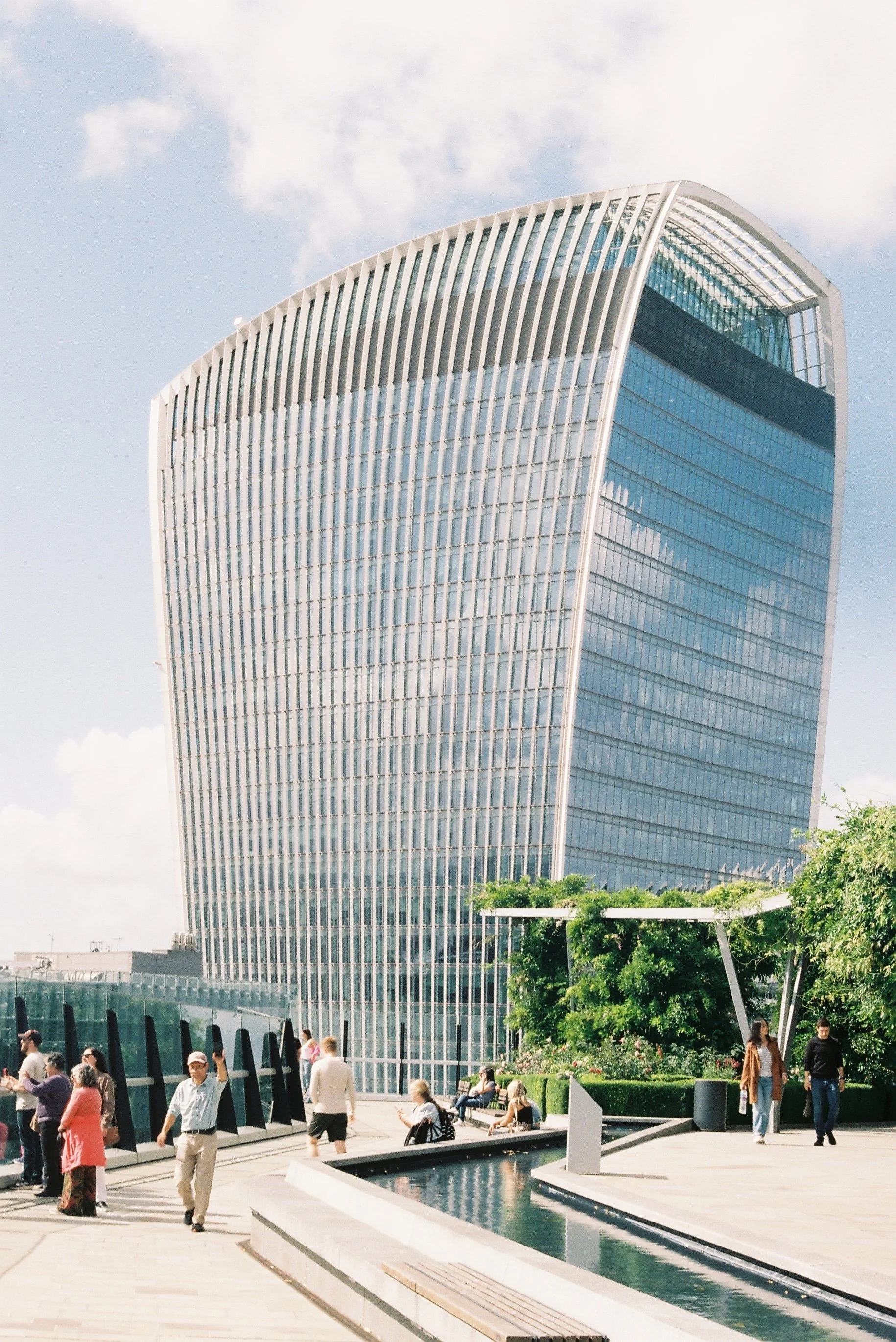 R1-05833-0017.JPG