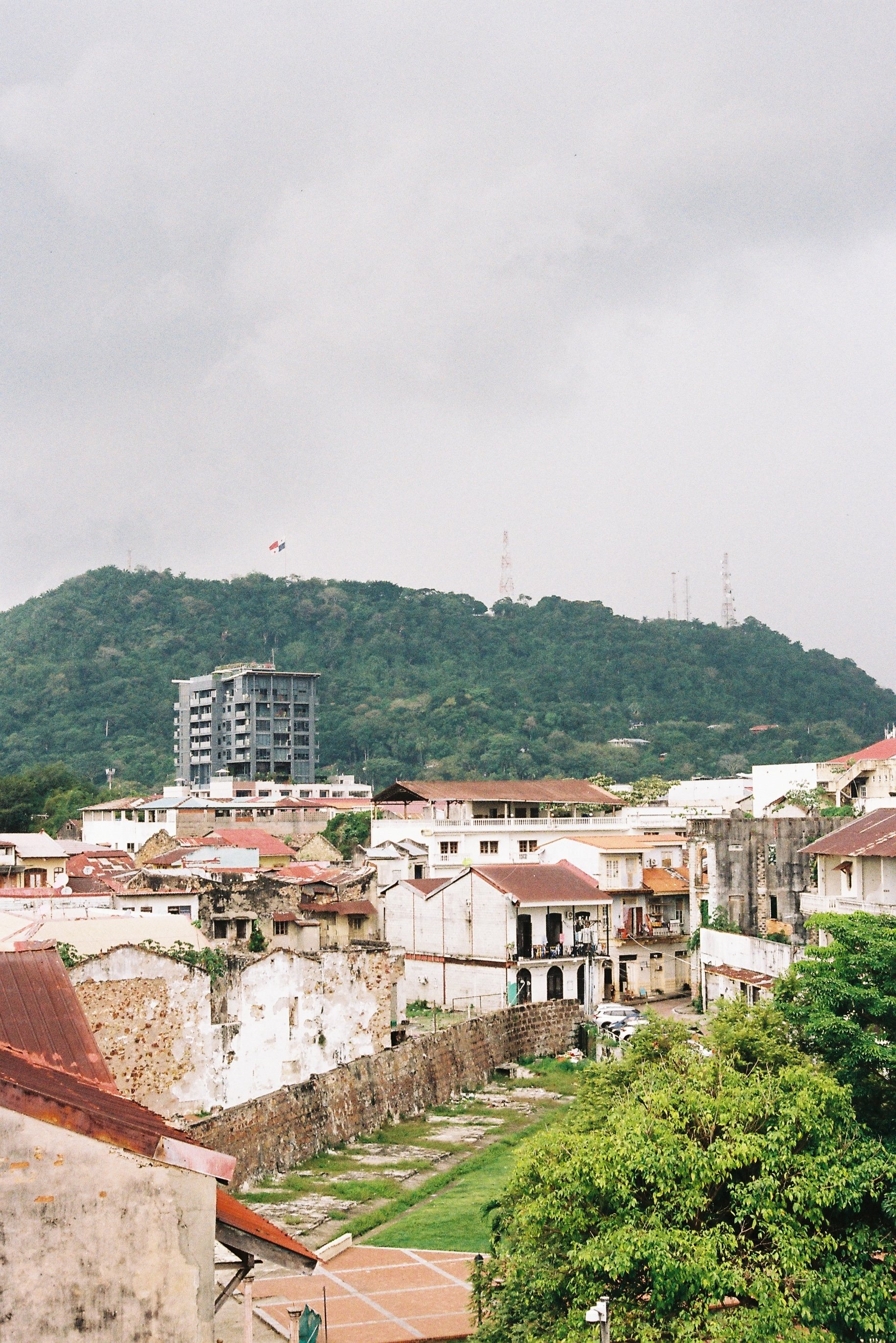 R1-09152-0022.JPG