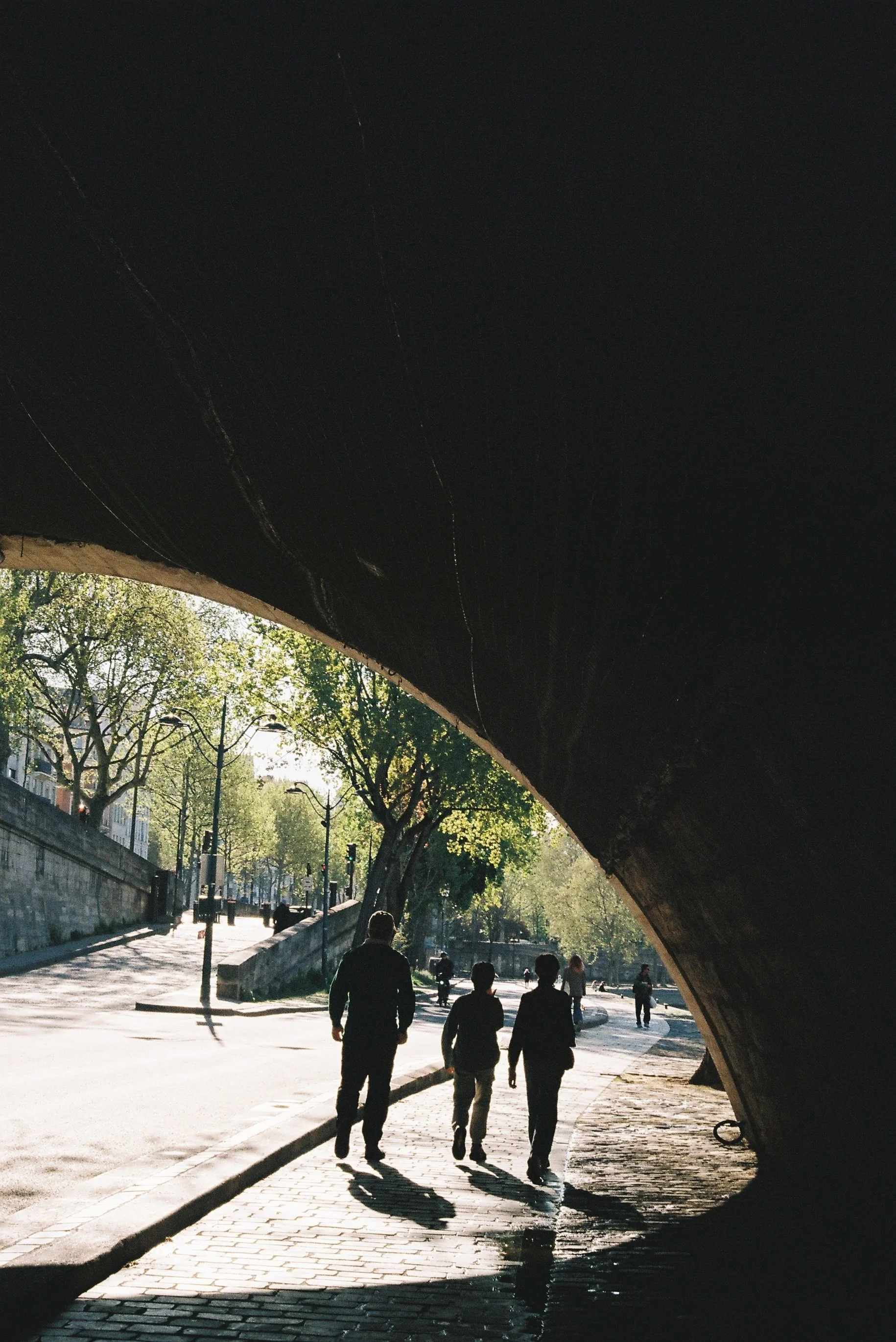 R1-06905-026A.JPG