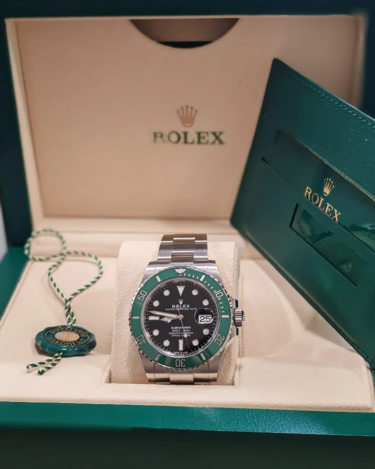Rolex - Submariner Date- 126610LV