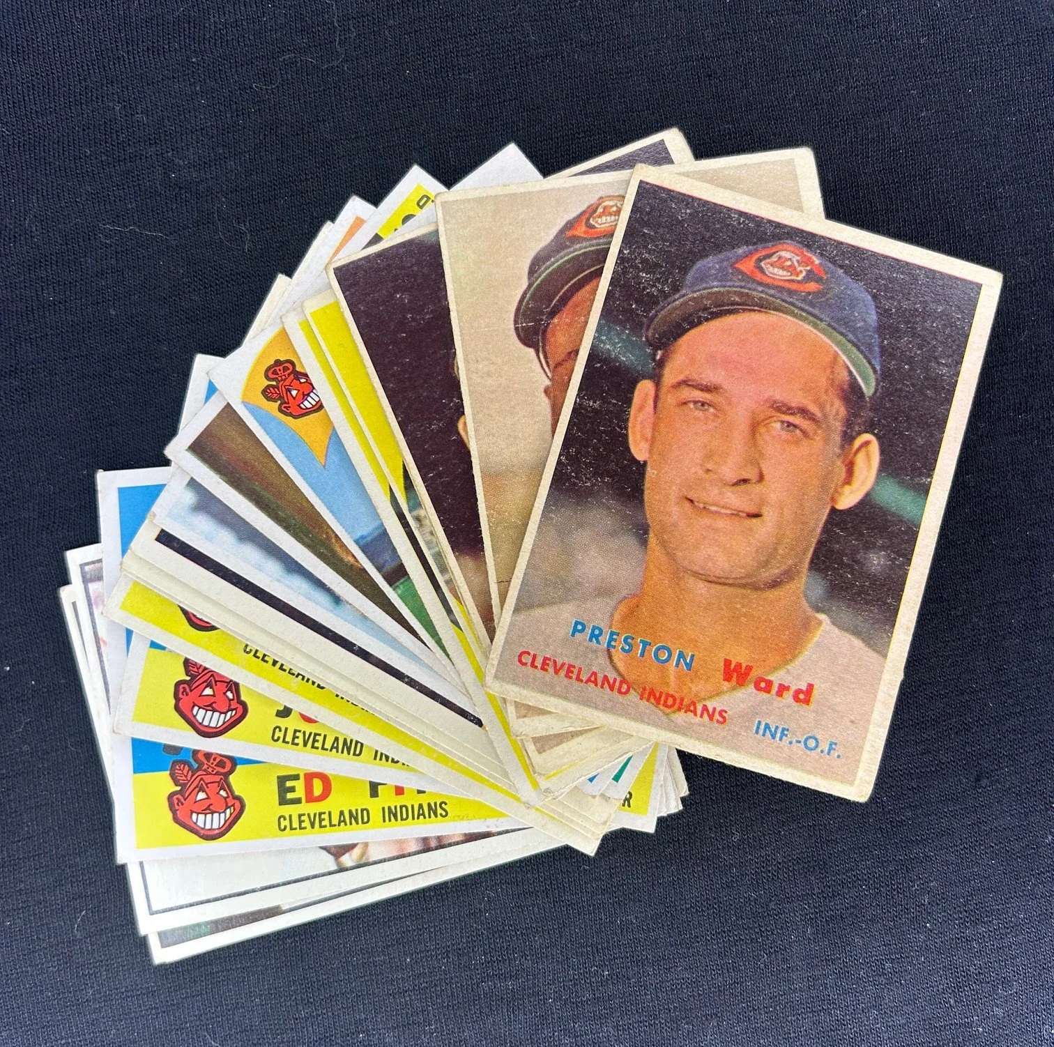 7x5: Lot of 20 Cleveland Indians Cards, 1957-1961 Topps; Gd-VG/EX