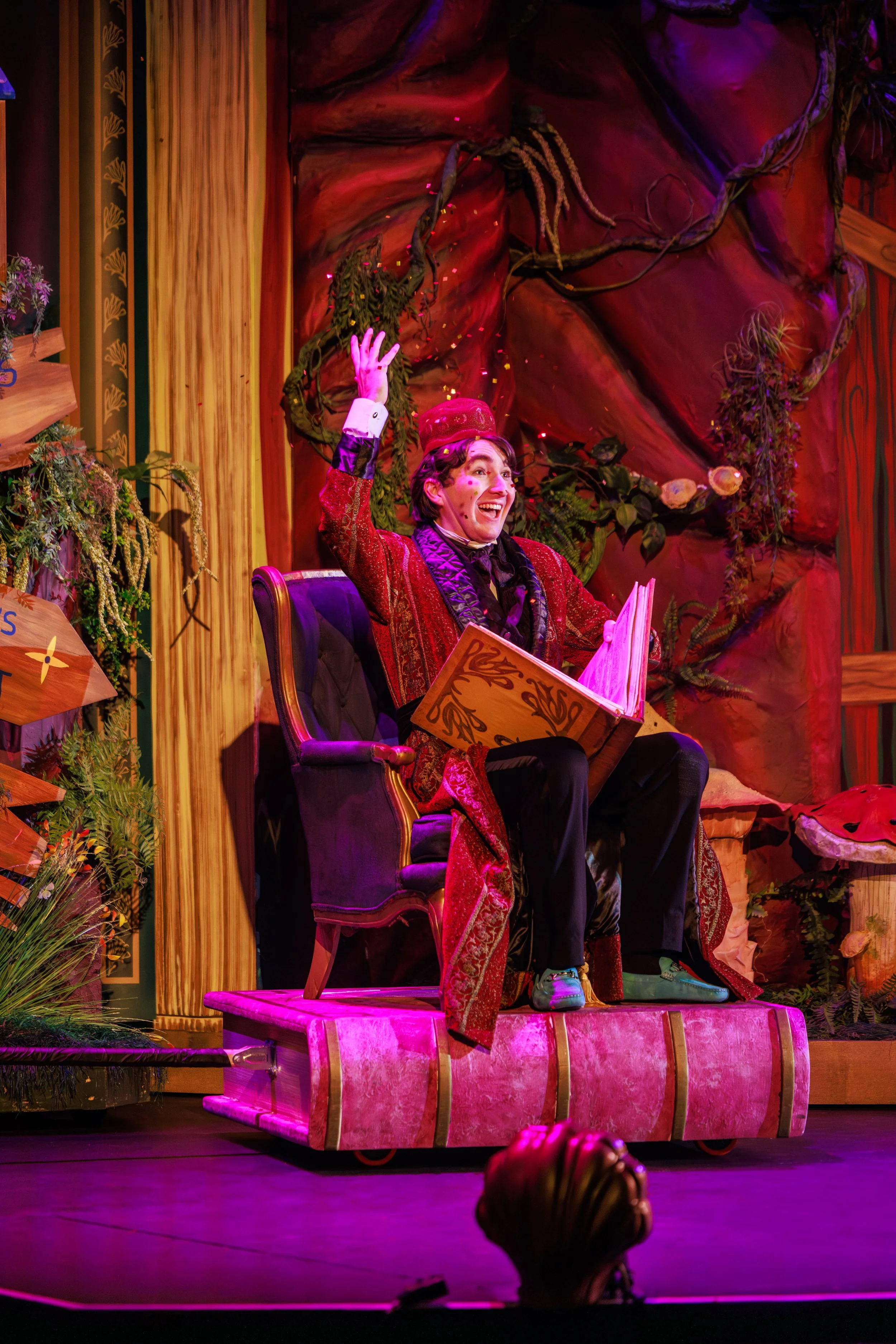 SAV_2026Spring_ACT_PeterPanGoesWrong_NB_028_TG_v1_edited.jpg