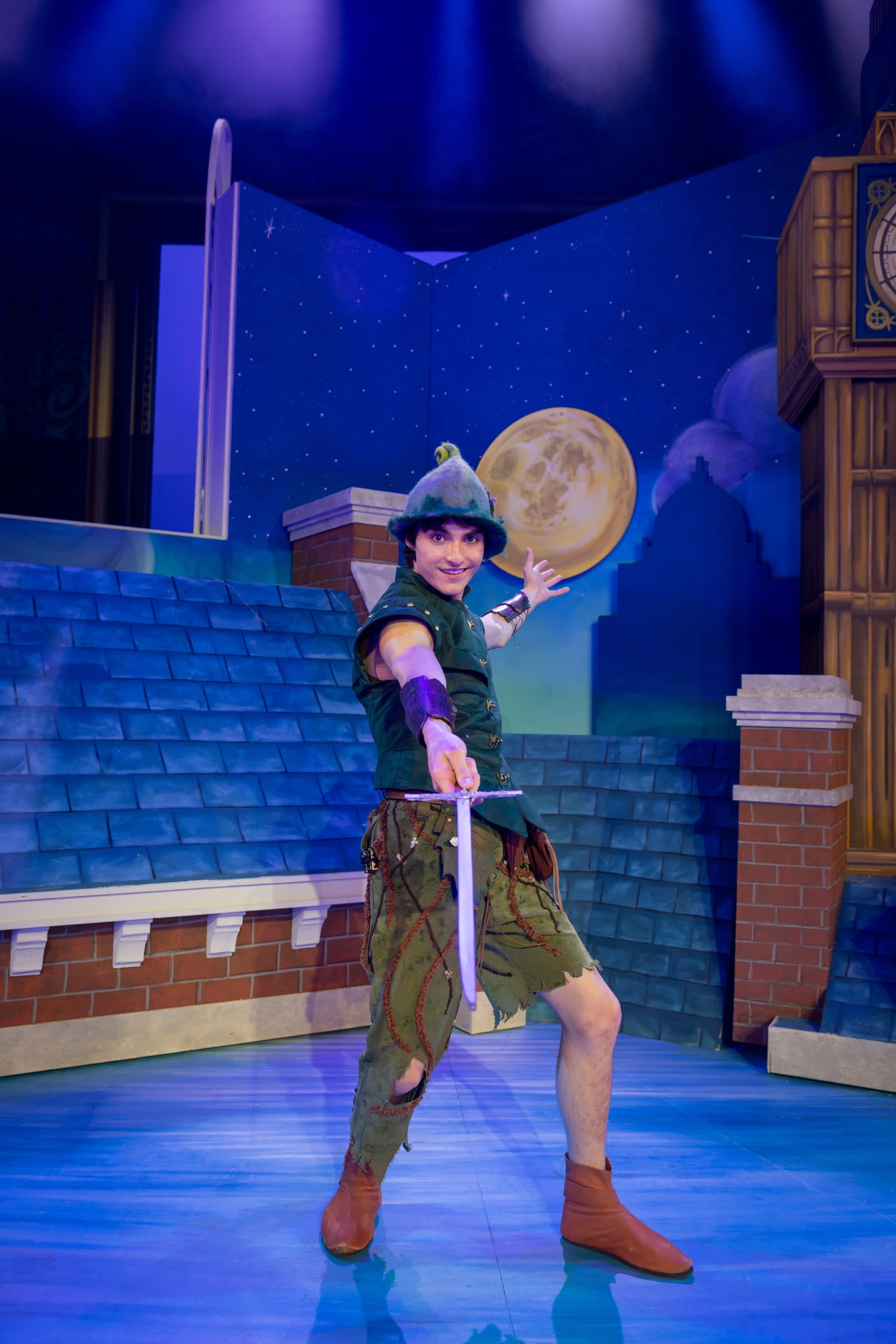 SAV_2026Spring_ACT_PeterPanGoesWrong_Staged_NB_370_TG_v1.jpg