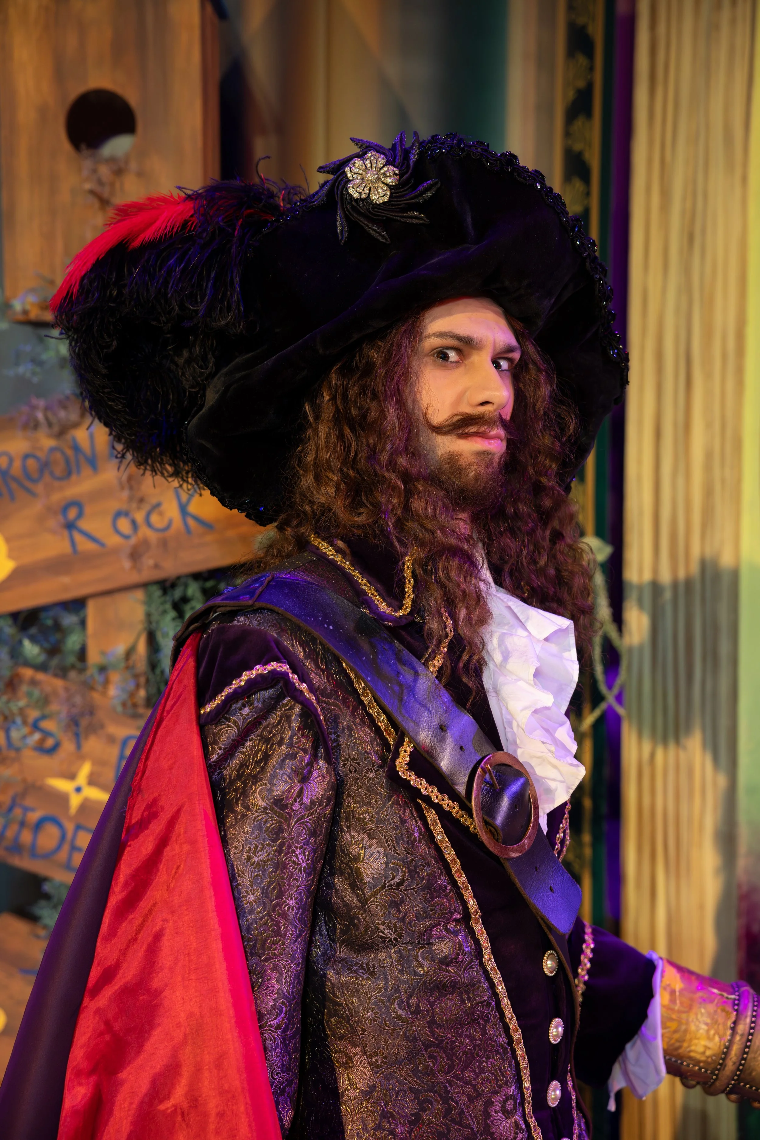 SAV_2026Spring_ACT_PeterPanGoesWrong_Staged_NB_252_TG_v1.jpg
