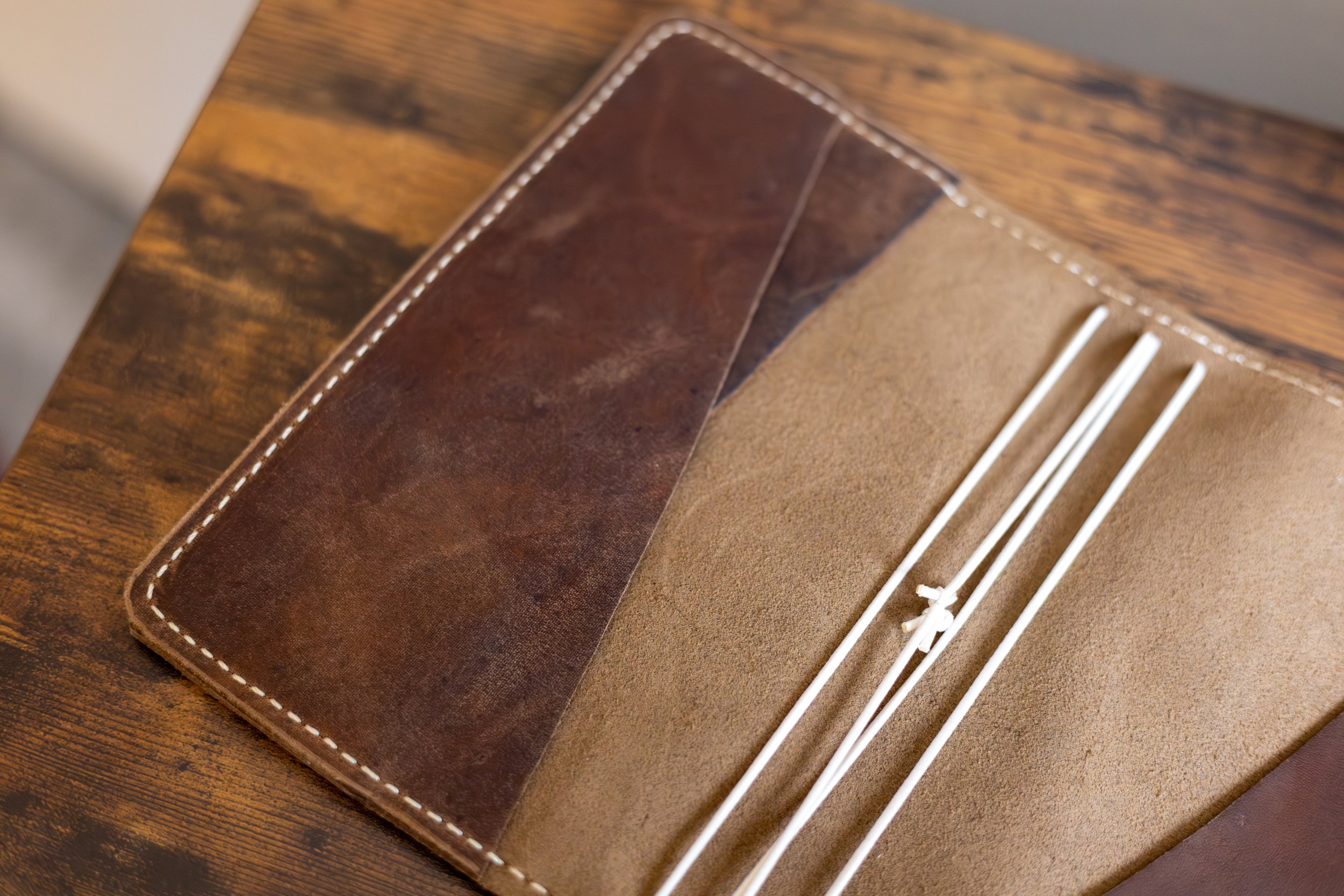 B6 Slim TN Crazyhorse-4.jpg