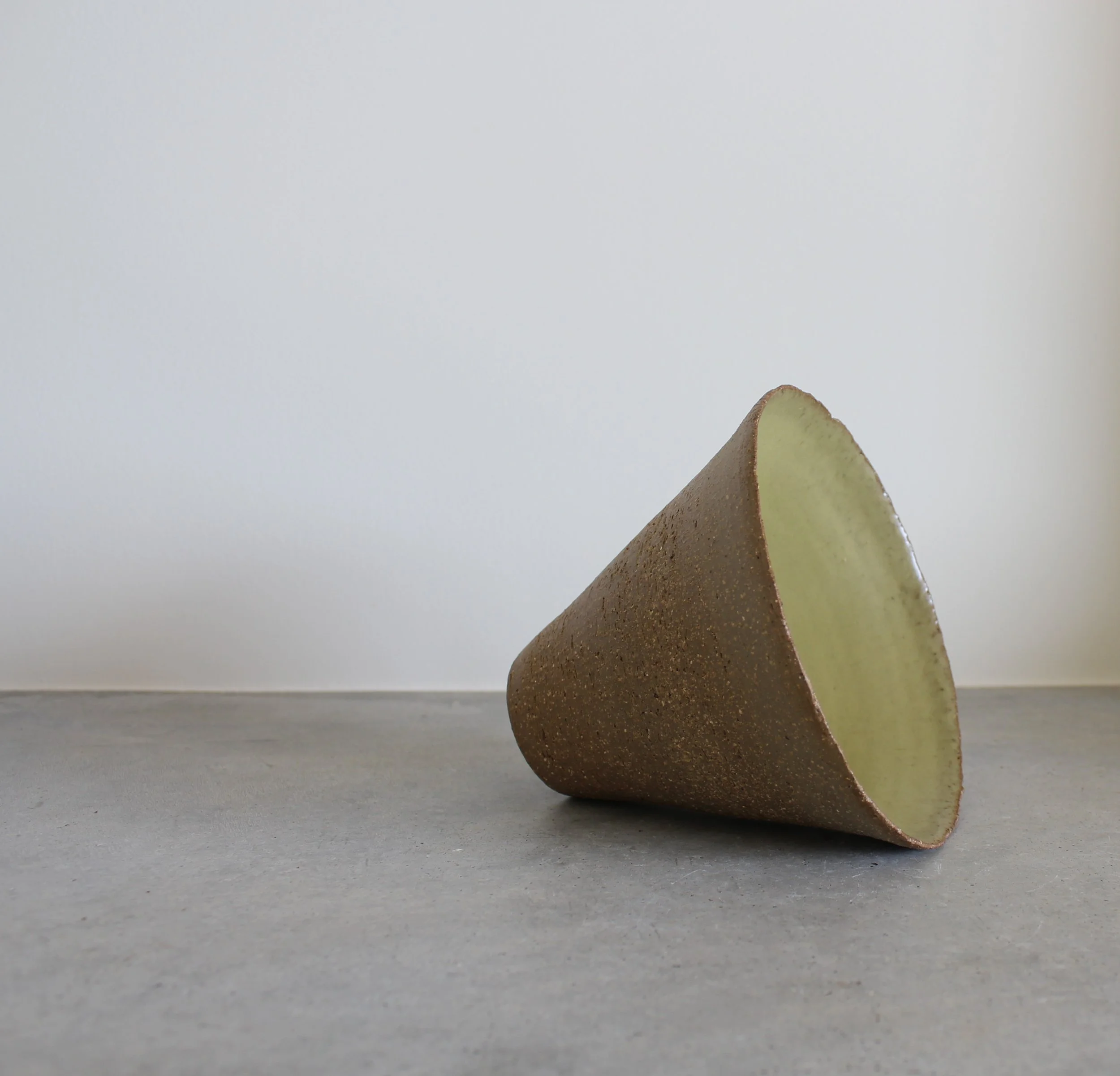 jarra chamotada verde pequena 2.JPG