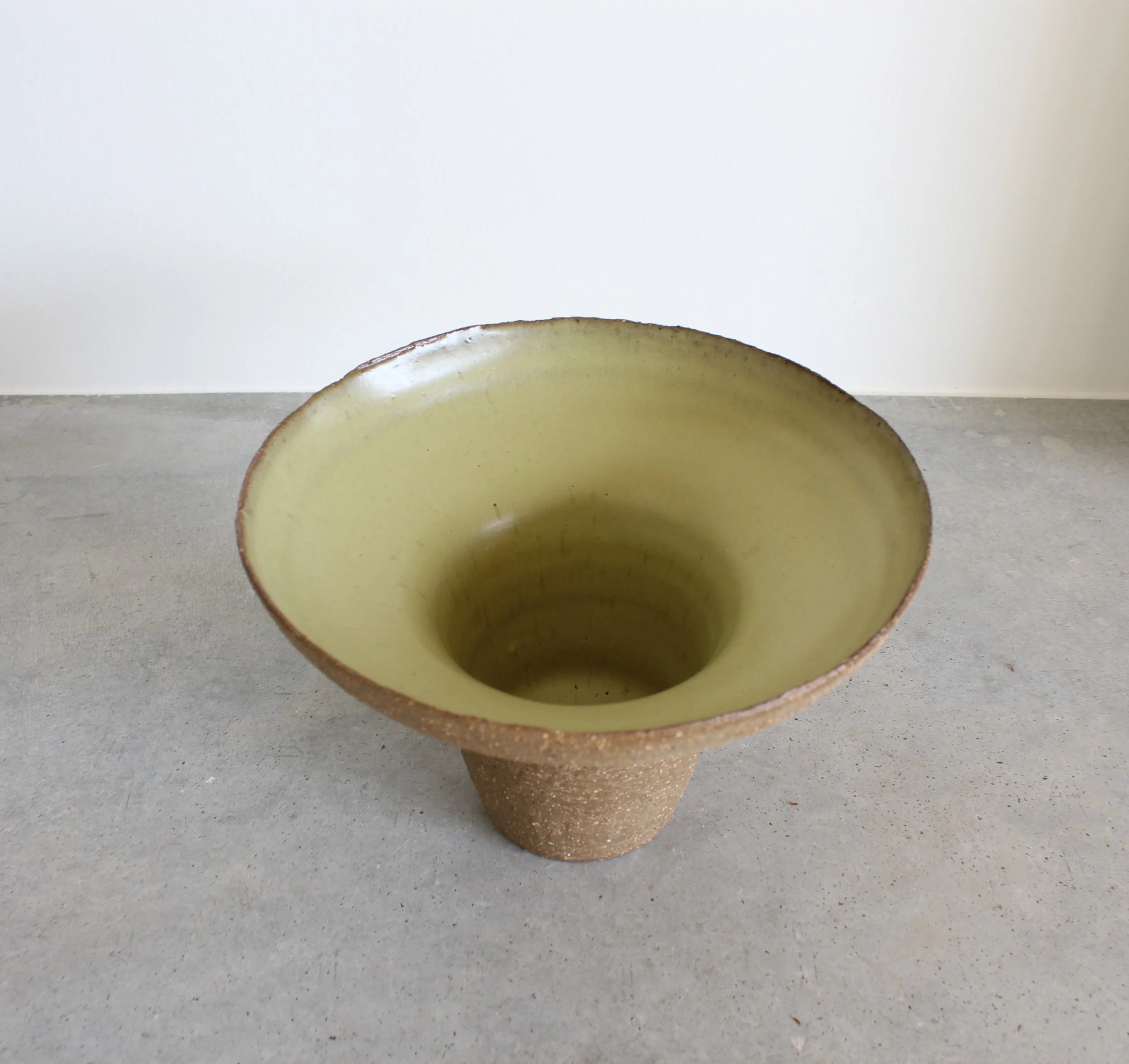 jarra chamotada verde larga 2.JPG