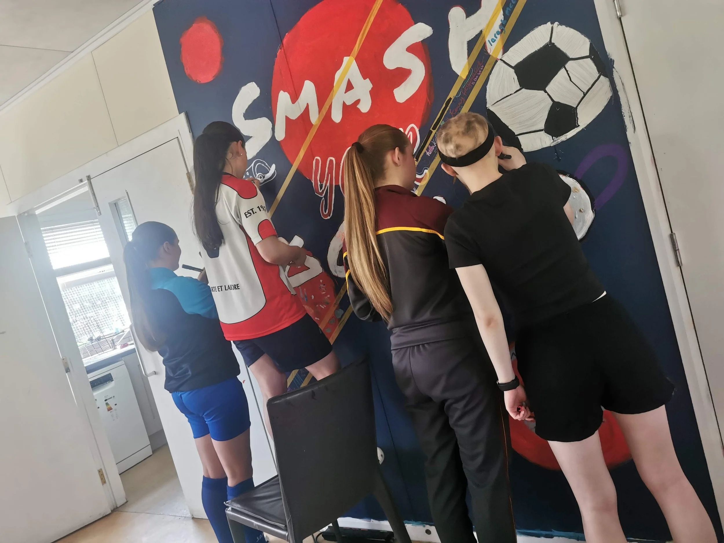 Orlagh Creates mural workshop 