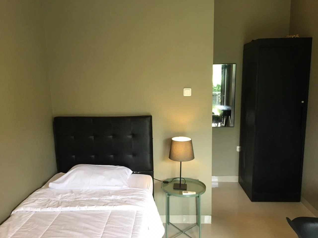 Kamar nyaman Aura Kostel Lebak Bulus