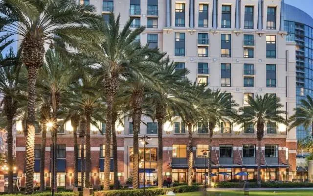 HiltonGaslamp.jpg