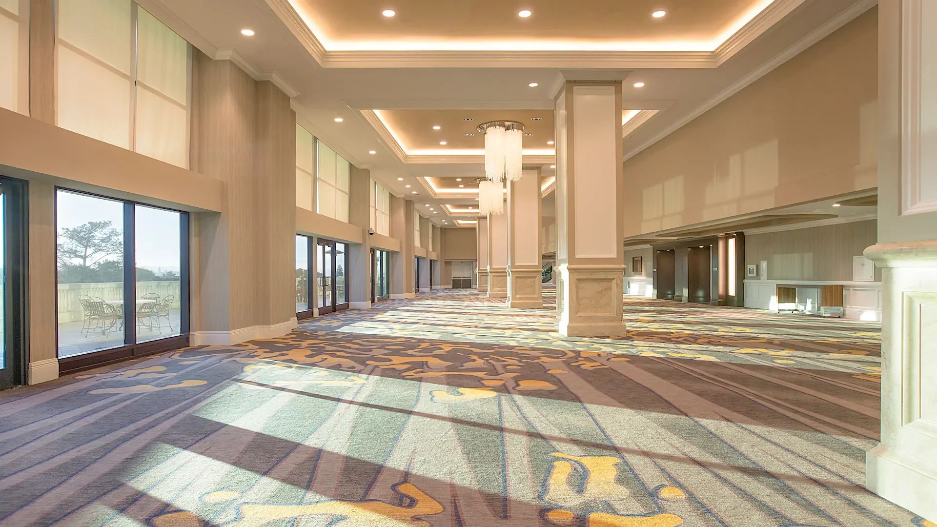 Manchester-Grand-Hyatt-San-Diego-P372-Seaport-Foyer.16x9.webp