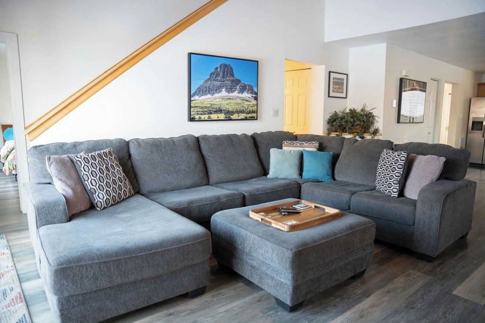 01_Big_Sky_Chalet_Living_Room.jpg