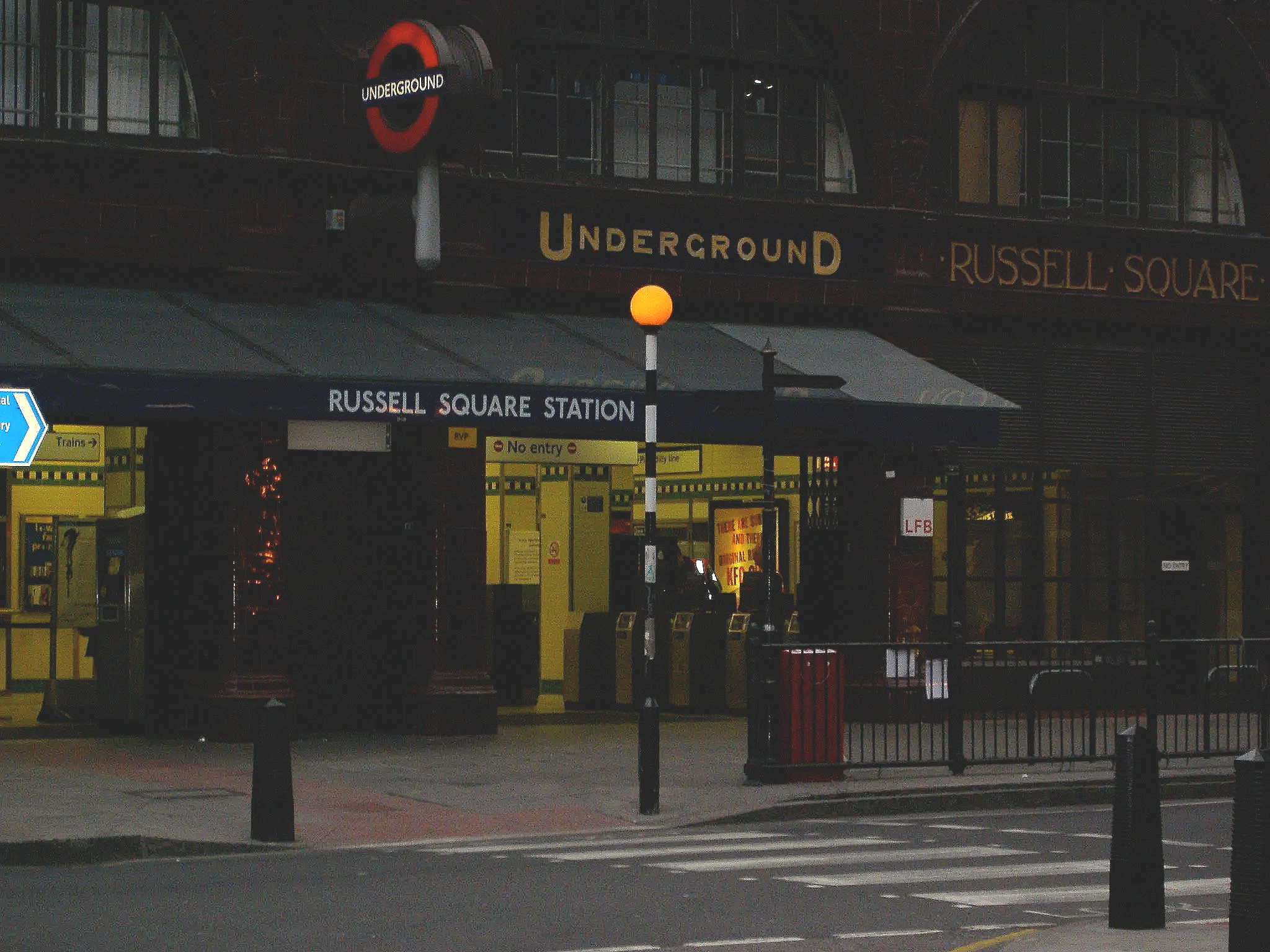 Russel Square Station