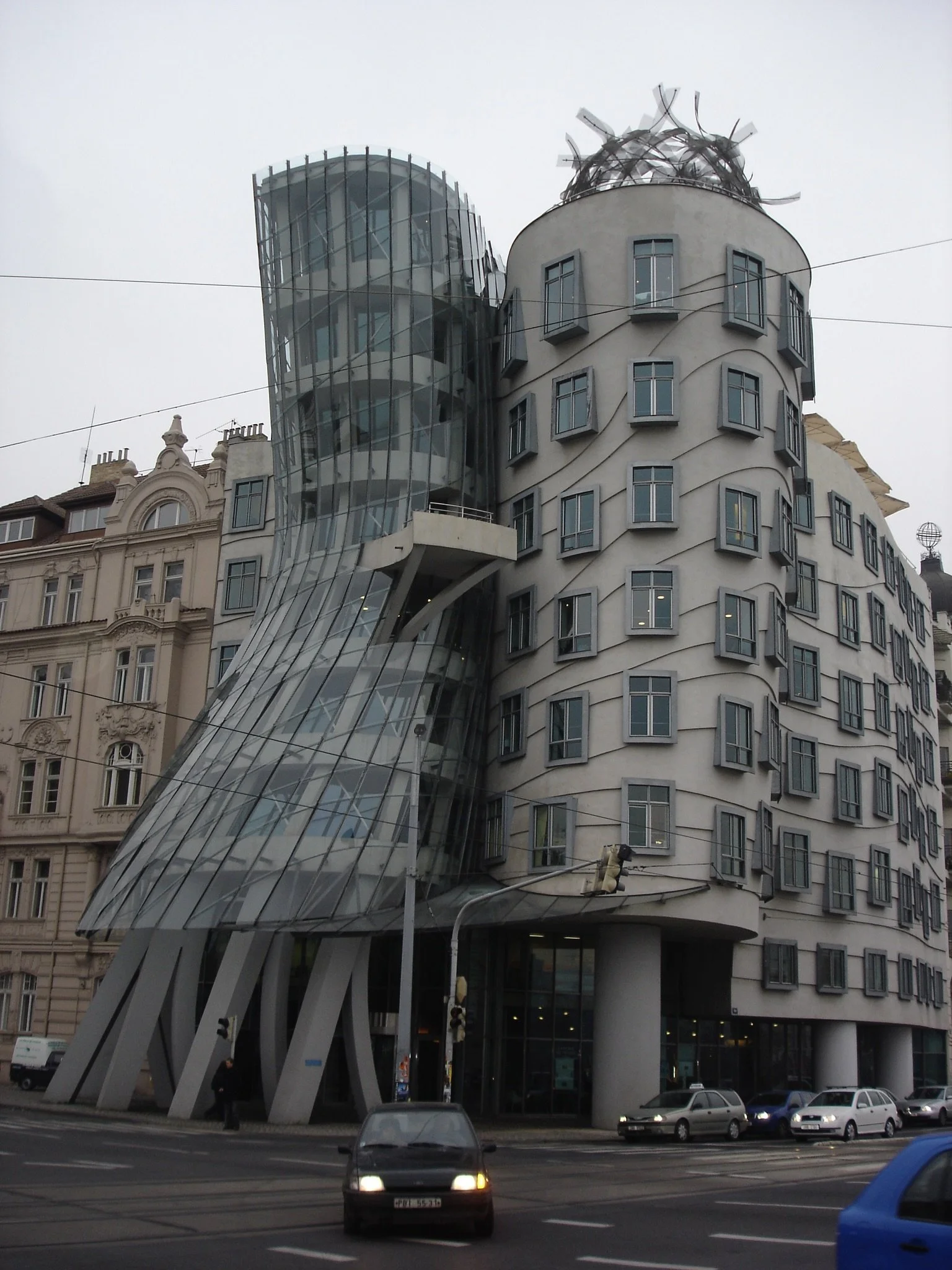Dancing House