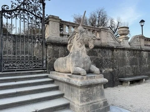 Do-Re-Me Steps, Mirabell Gardens