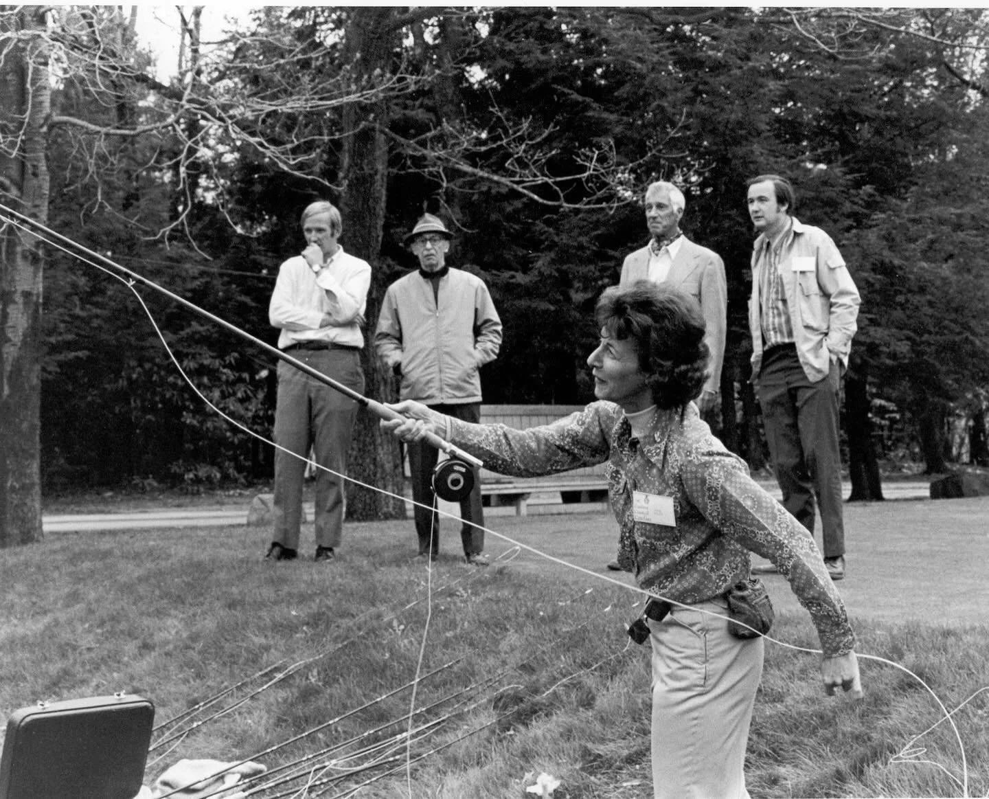 A glimpse into our rich history&hellip; Fly fishing legend and Wulff School Co-Founder Joan Wulff presenting a casting demonstration to an eager audience. Photo courtesy of @flyfishmuseum

#FlyFishing #FlyFishingSchool #LearnToFish #JoanWulff #WulffS