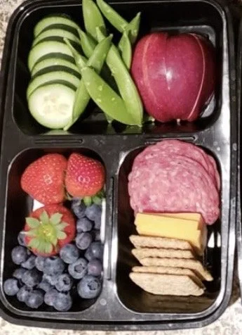 🧀 Fresh & Fancy Snack Box