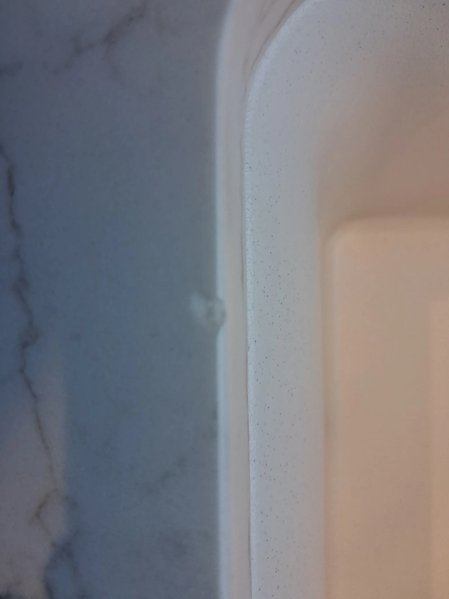 Chip on the surface and radius of the sink.