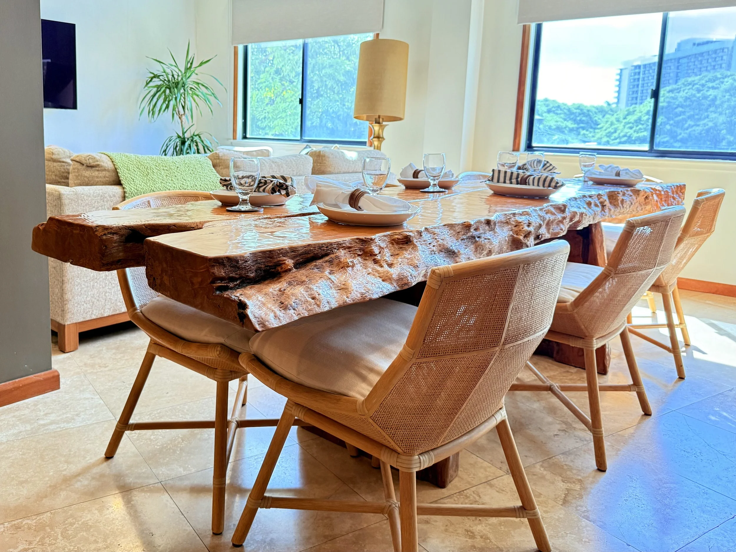 Luana M400 2 bedroom 2.5 bathroom Suites Dining Wood Long Dining Table