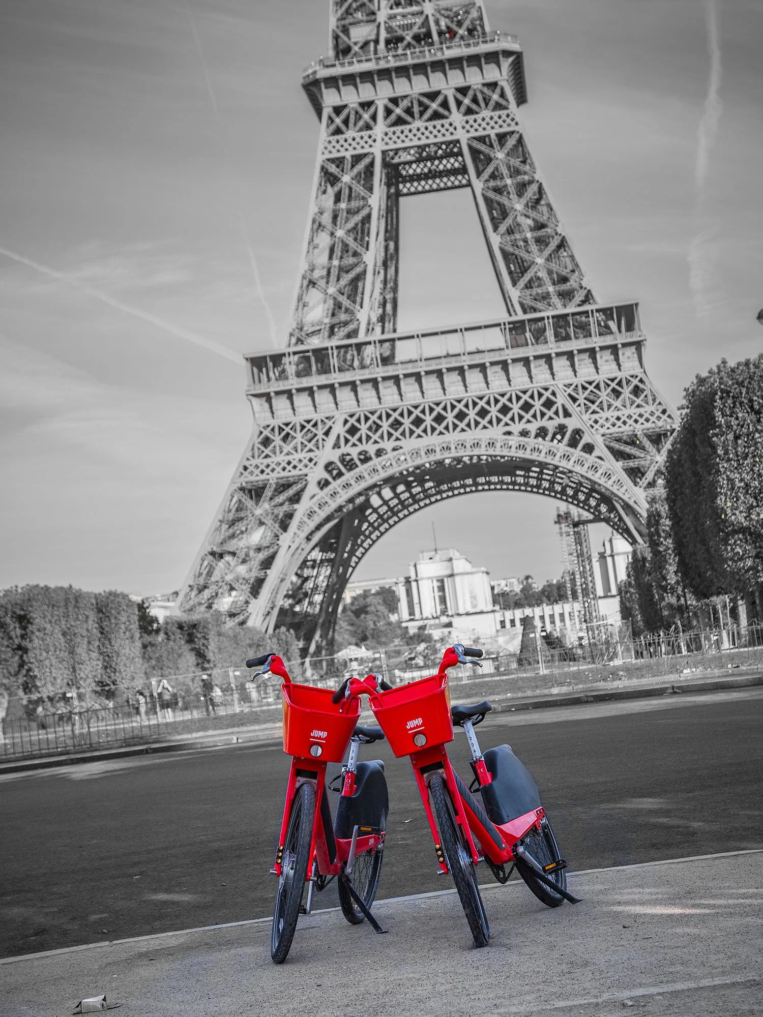 DC-Red-Bikes-Paris.jpg
