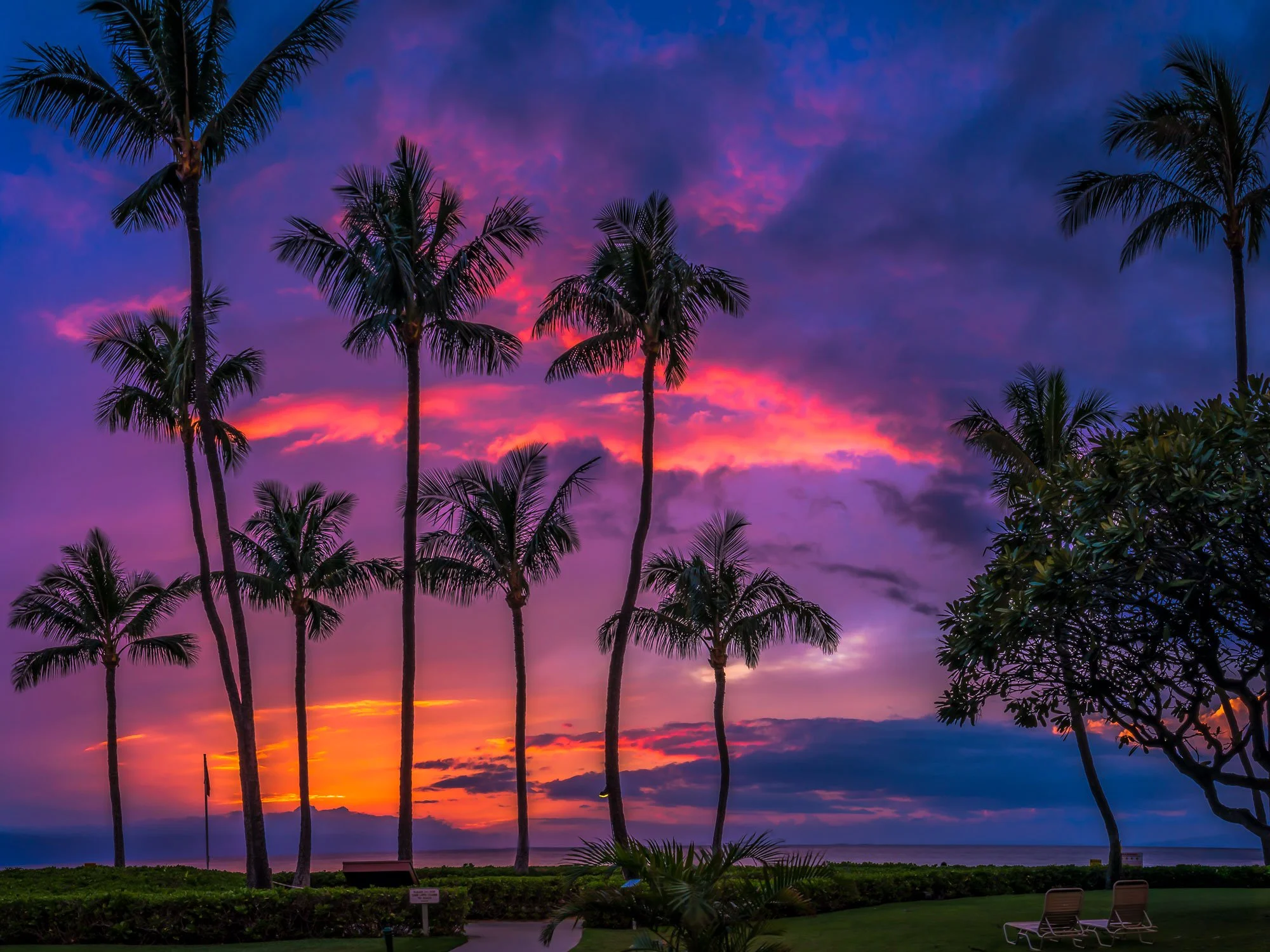 03 HJC-12-Kaanapali-Sunset-01-563kb.jpg