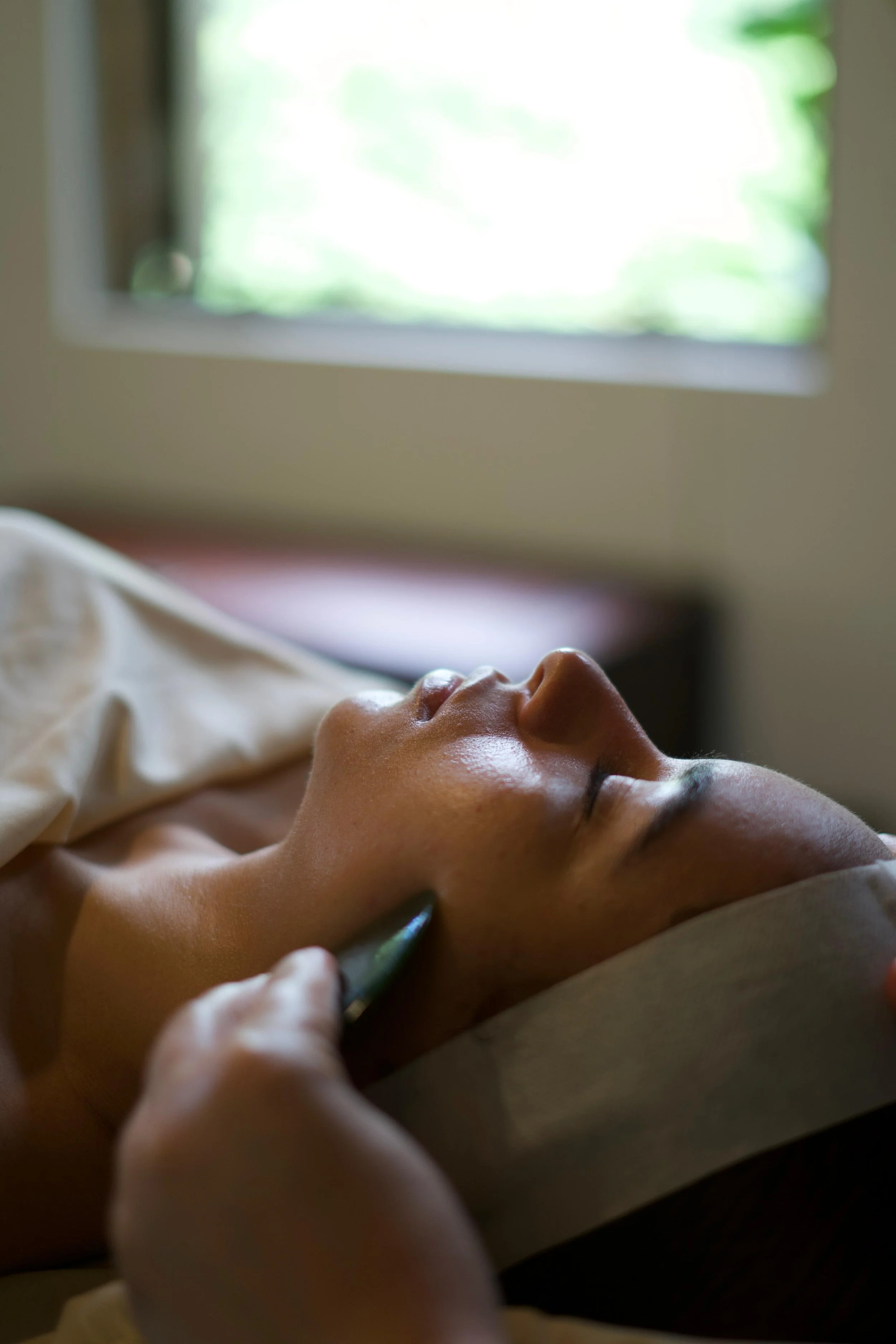 Hydrating Gua Sha Facial