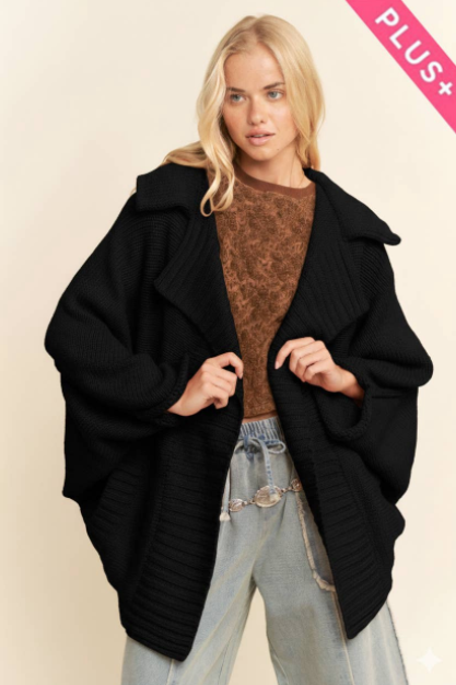 Open Front Jacket Long Voluminous Sleeves Black Front.png
