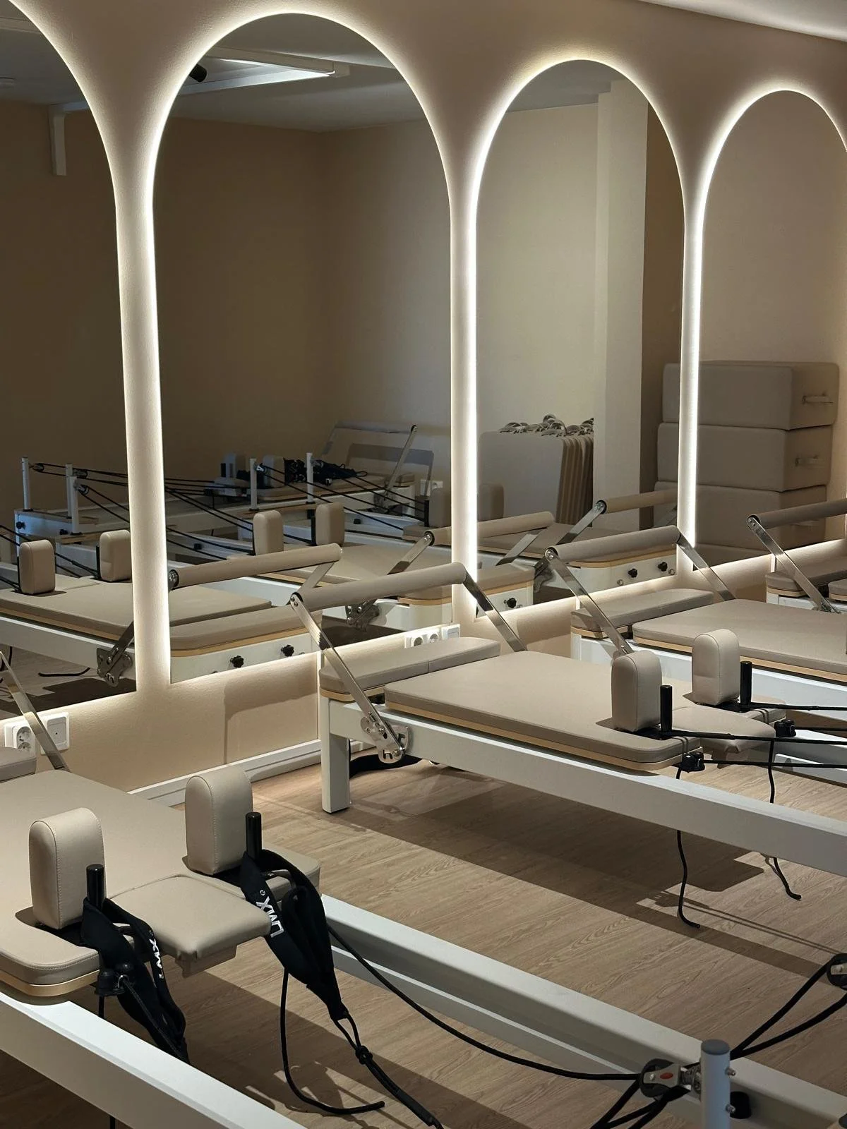 Mat & Hot unlimited pass