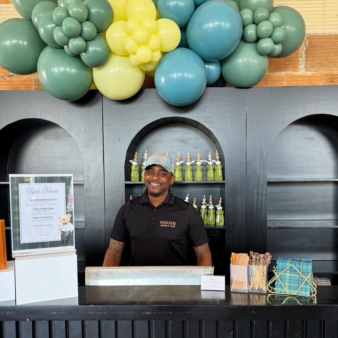 &ldquo;𝗣𝗹𝗮𝗻𝗻𝗶𝗻𝗴 𝗮𝗻 𝗲𝘃𝗲𝗻𝘁? 𝗟𝗲𝘁 𝗠𝗼𝗼𝗱 𝗠𝗼𝗯𝗶𝗹𝗲 𝗕𝗮𝗿 𝗯𝗿𝗶𝗻𝗴 𝘁𝗵𝗲 𝘃𝗶𝗯𝗲! 🍸 𝗙𝗿𝗼𝗺 𝘀𝘁𝗿𝗲𝘀𝘀-𝗳𝗿𝗲𝗲 𝗽𝗹𝗮𝗻𝗻𝗶𝗻𝗴 𝘁𝗼 𝗰𝘂𝘀𝘁𝗼𝗺 𝗰𝗼𝗰𝗸𝘁𝗮𝗶𝗹𝘀 𝗮𝗻𝗱 𝘂𝗻𝗳𝗼𝗿𝗴𝗲𝘁𝘁𝗮𝗯𝗹𝗲 𝗲𝘅𝗽𝗲𝗿𝗶𝗲𝗻𝗰𝗲𝘀,