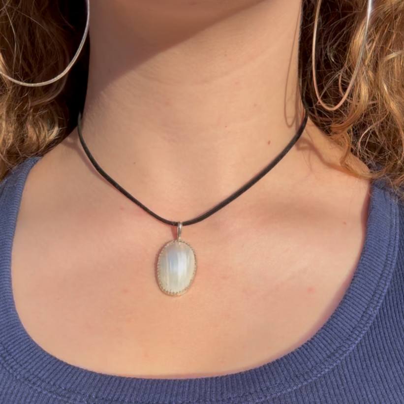 Pearly Pendant