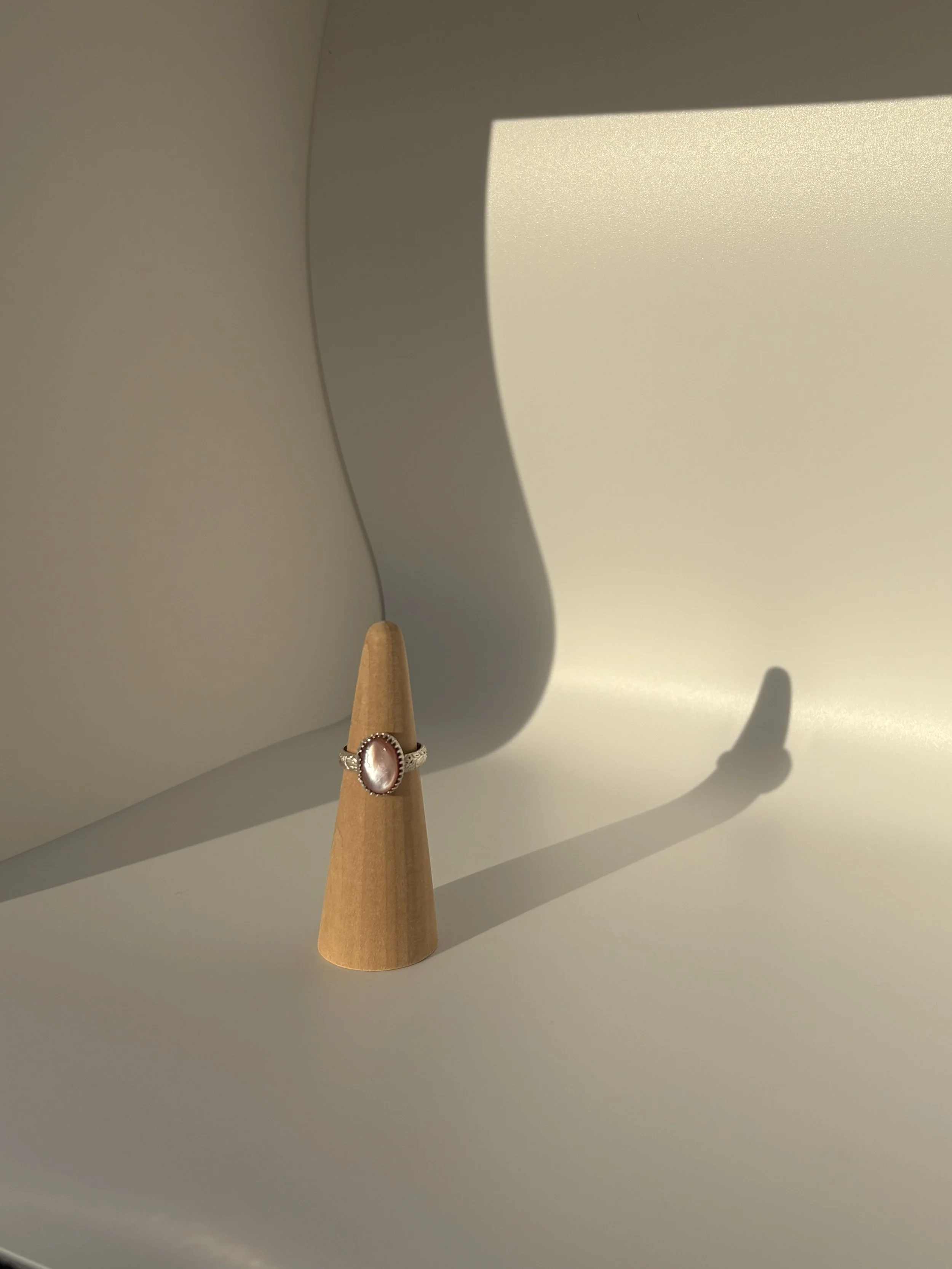 Pink Mussel Ring- Size 7