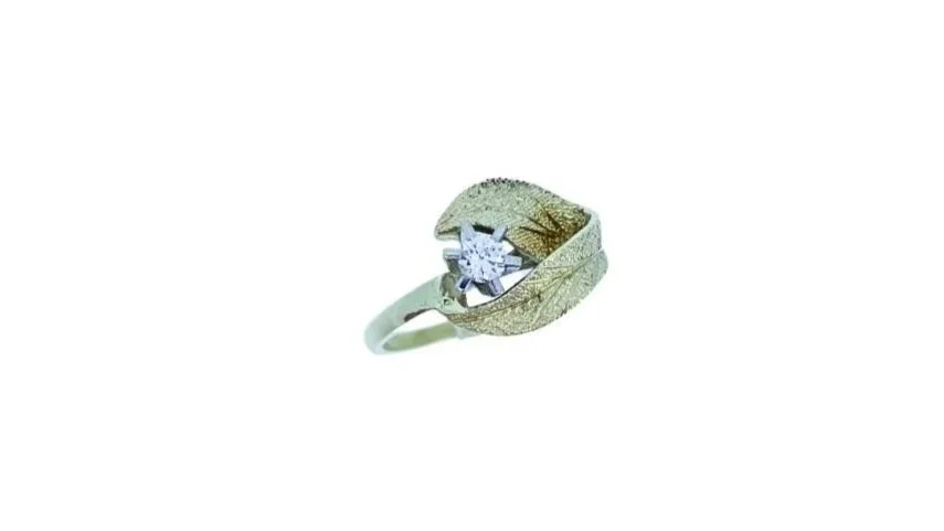 14K Yellow Gold Round Diamond Ring w/ Gold Leaf Setting
