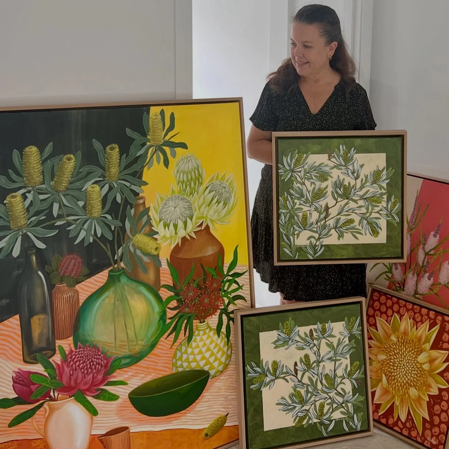 These paintings are hanging pretty at @thebrisbanegallery for another week! If you want to see them in the flesh than be sure to schedule in some time to visit this new gallery in Taringa, Brisbane.

#australianstyle #australianartist #artgallery #co