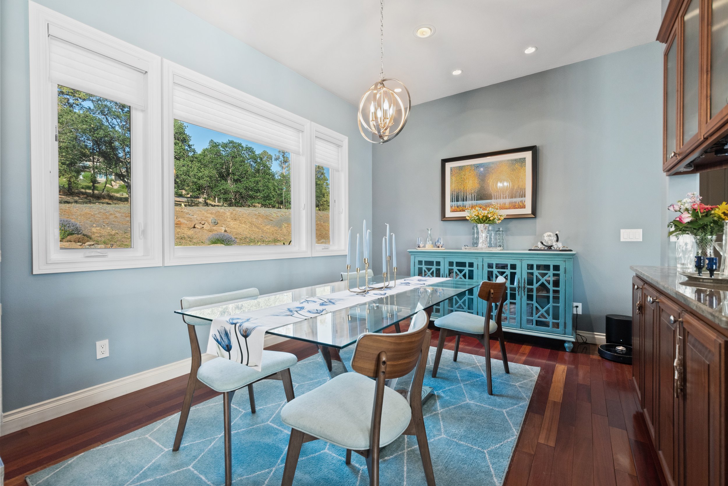 Kingbird Dining Room 