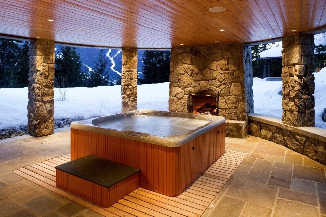 Six Cozy and Stylish Winter Hot Tub Enclosures for Alberta Homeowners