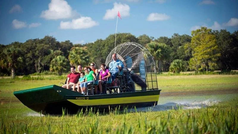 Kissimmee Travel Guide: Outdoor Adventures and Disney Proximity
