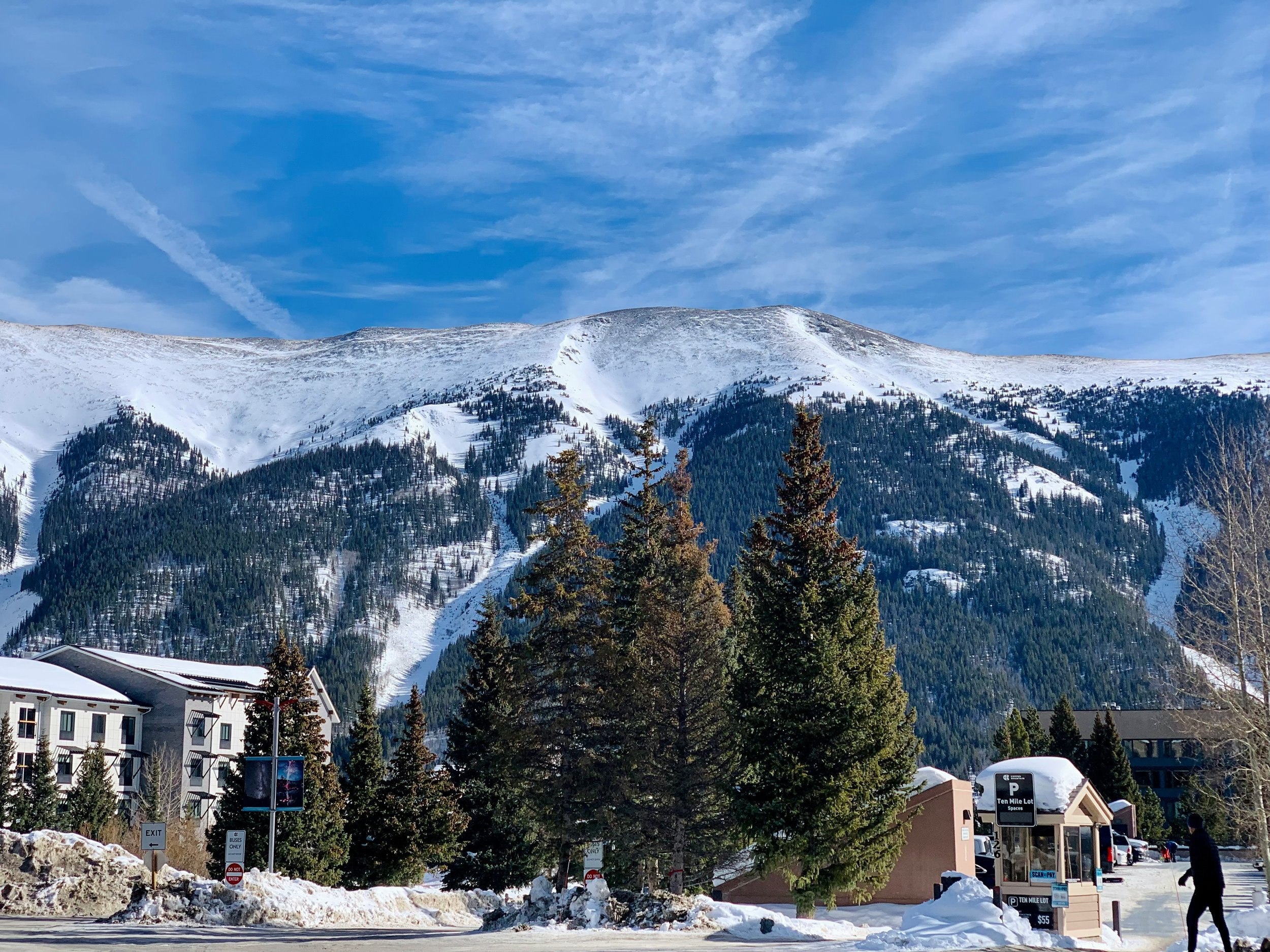 Copper Mountain Ski Guide: Powder, Peaks, and Family Fun in Colorado