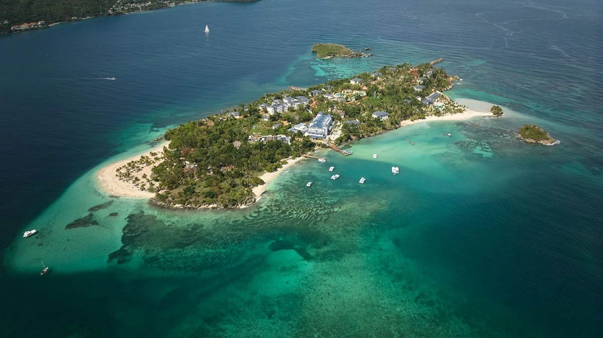 Paradise in the Sun’s Path Awaits You at Cayo Levantado Resort