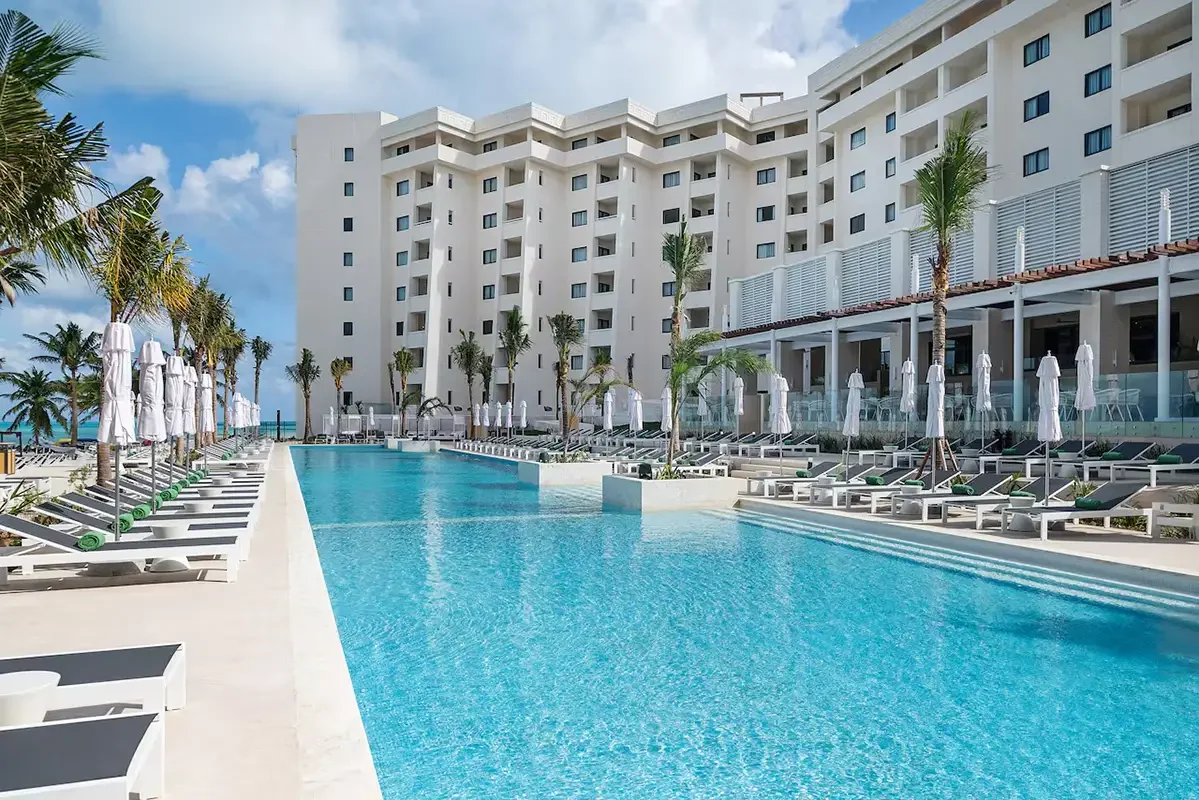 Meliá Casa Maya Cancun_pool from Melia website_FEb 2026.webp