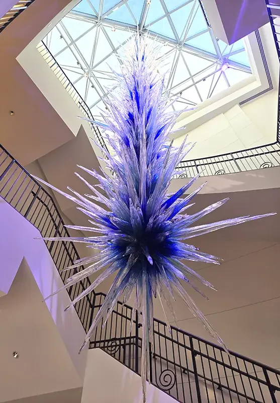 Naples_Florida_Arts Naples_artist Dale Chihuly_inside_Baker Museum_Nov 2025.webp
