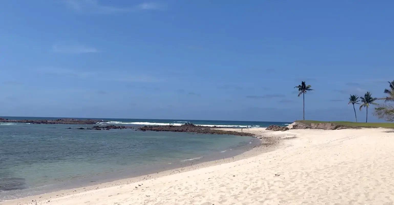 Puerto Vallarta & Nayarit Travel Guide_StRegis Beach_AnaliseSaavedra_Image11.webp