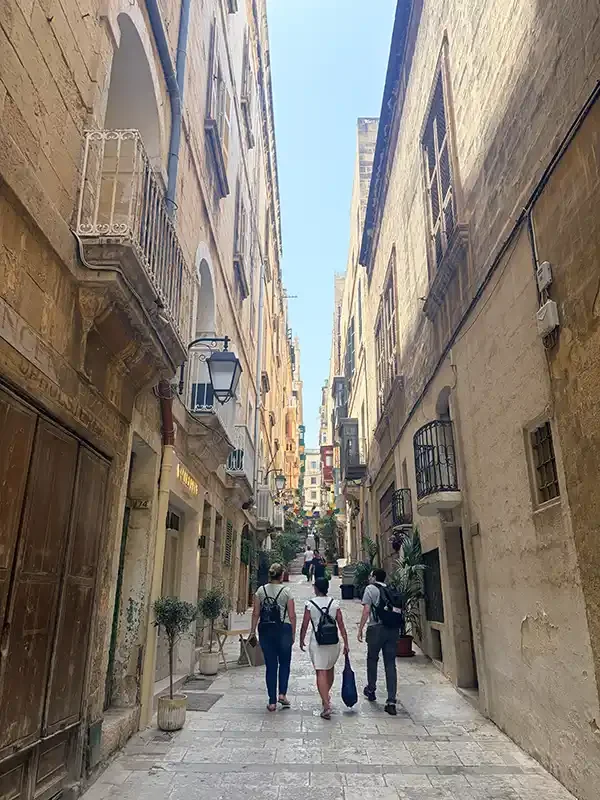 Malta Travel Guide_Image10_VallettaCityStreets_AnaliseSaavedra.webp