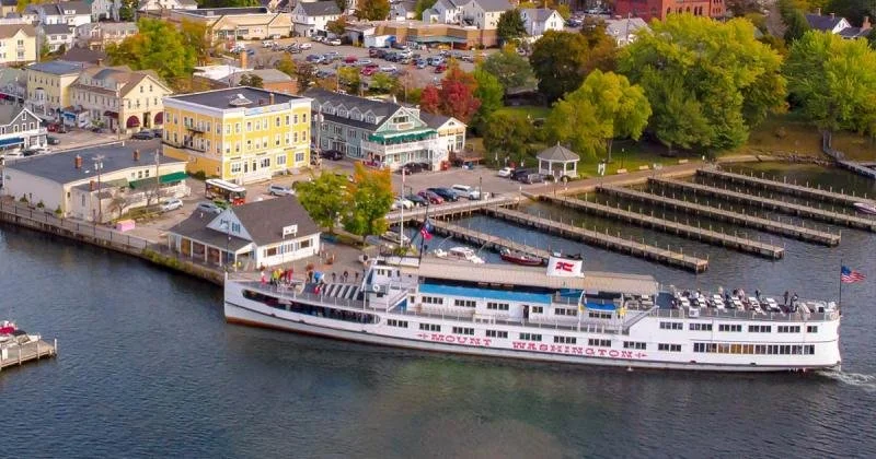 The M/S Mount Washington Approaches the city dock of Wolfeboro.