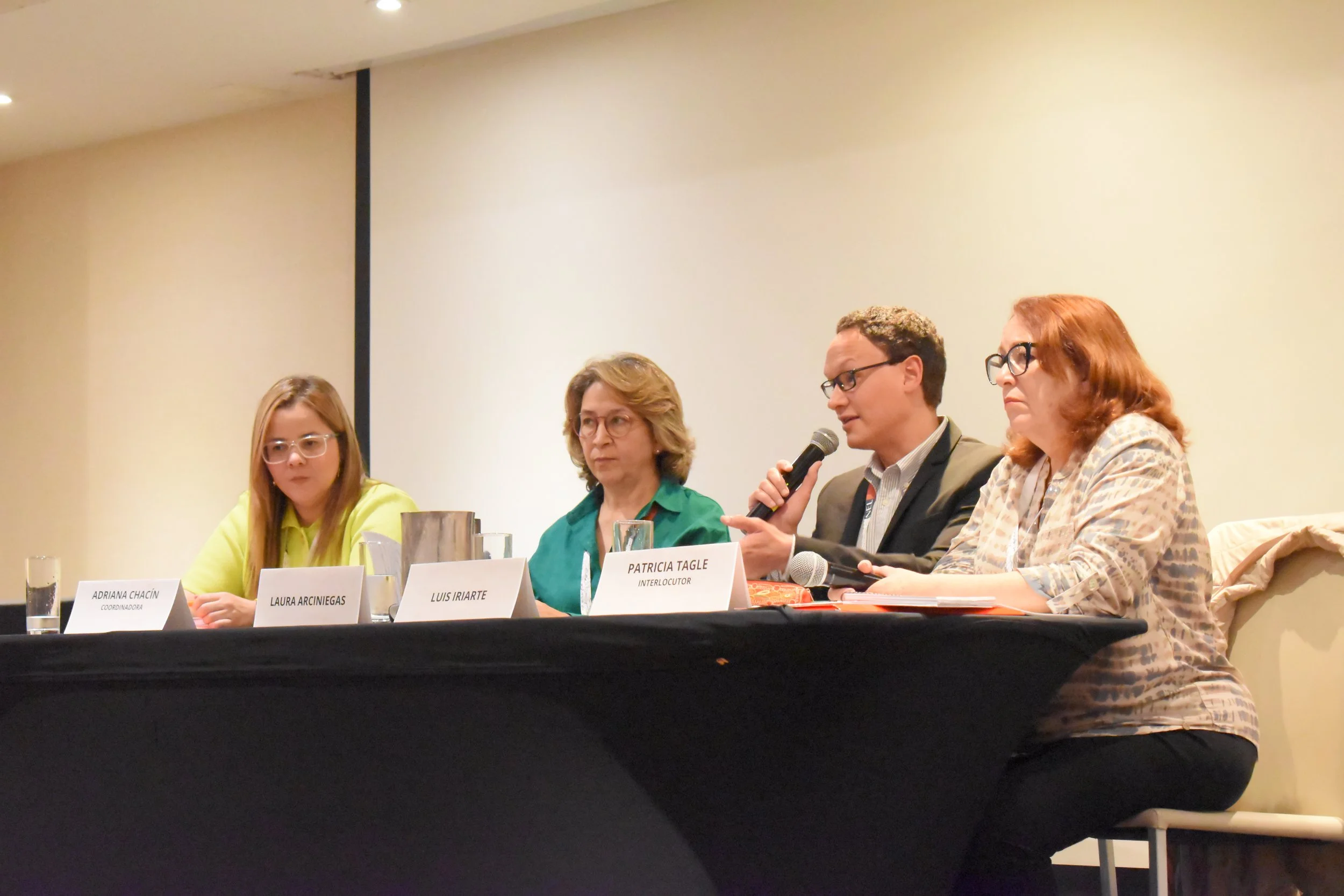 Presentación en las XIV Jornadas de la NELcf “El cuerpo en las psicosis”, Bogotá, 2024.