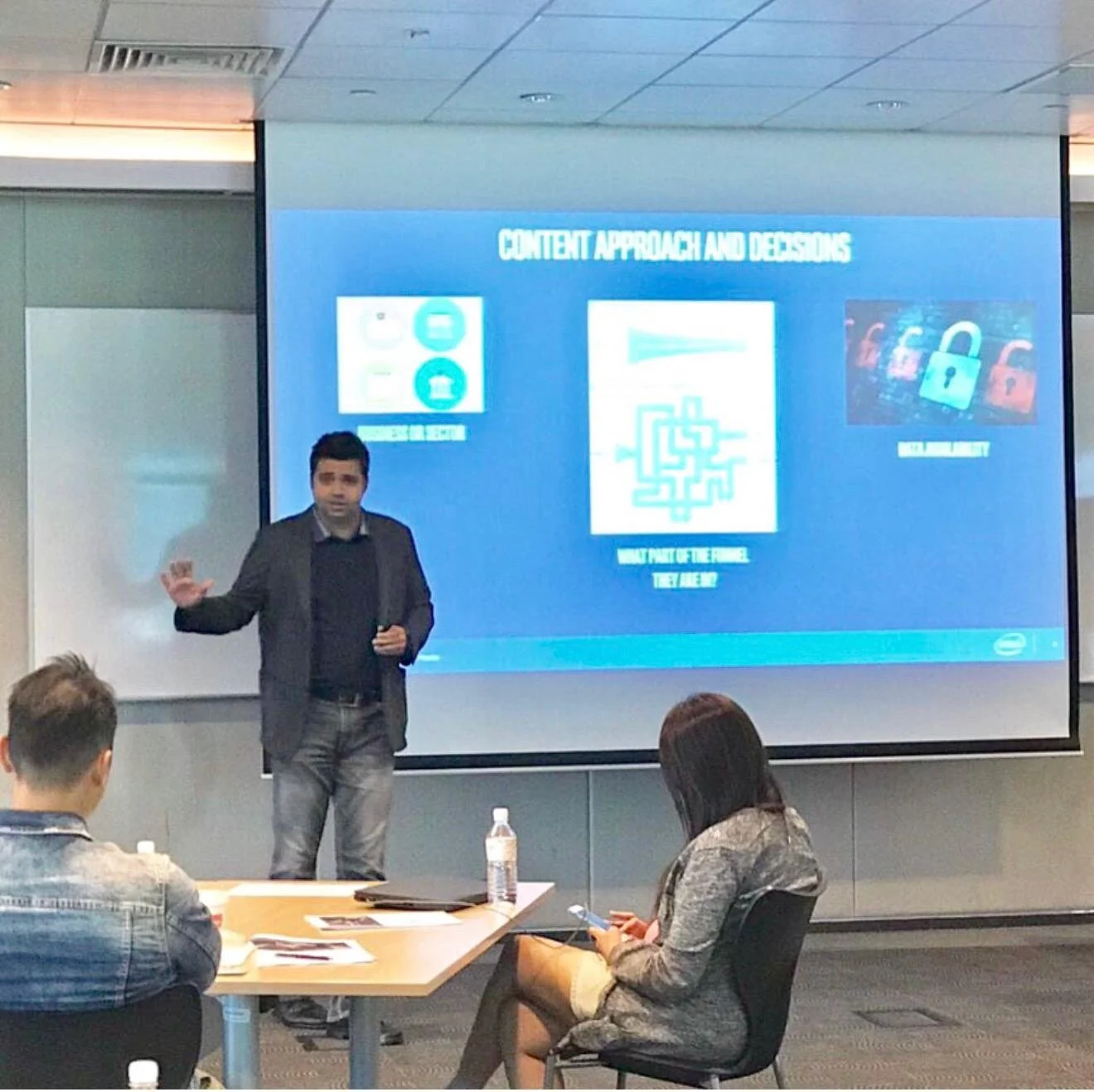 Jamshed Wadia at NTUC speaking about B2B Content