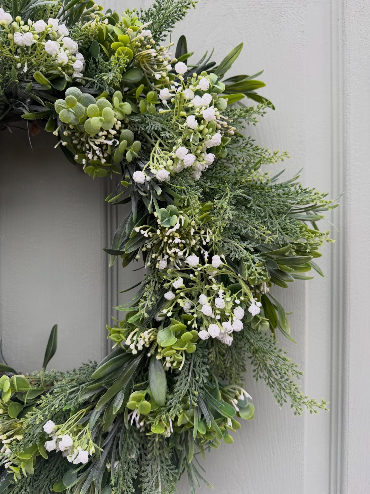 Happy Christmas Eve Eve everyone! 🎄
This wreath had been very popular and is now back in stock - Just wanted to pop on to say thank you, thank you for every tag, repost, mention and purchase.
I&rsquo;m truly grateful for all your support this year.